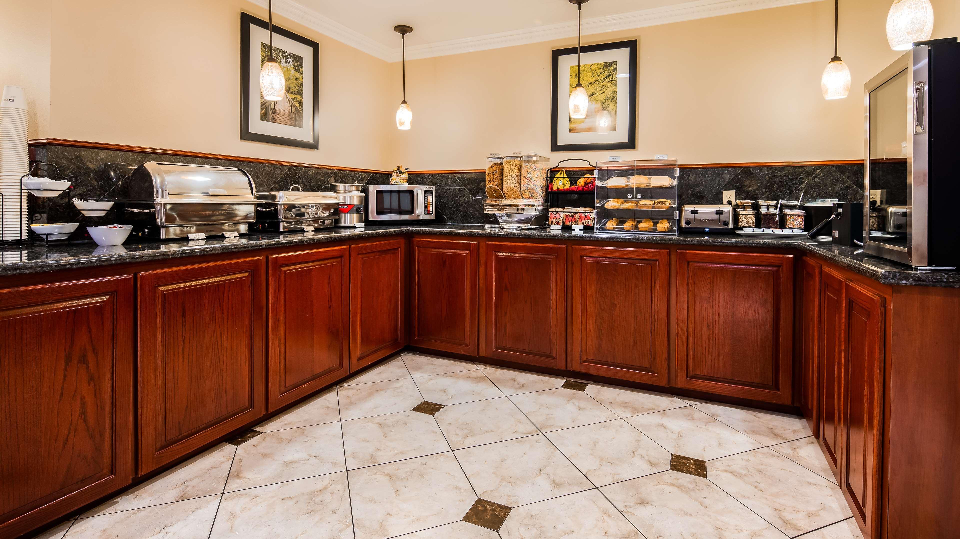 Best Western Pineywoods Inn Atlanta Extérieur photo